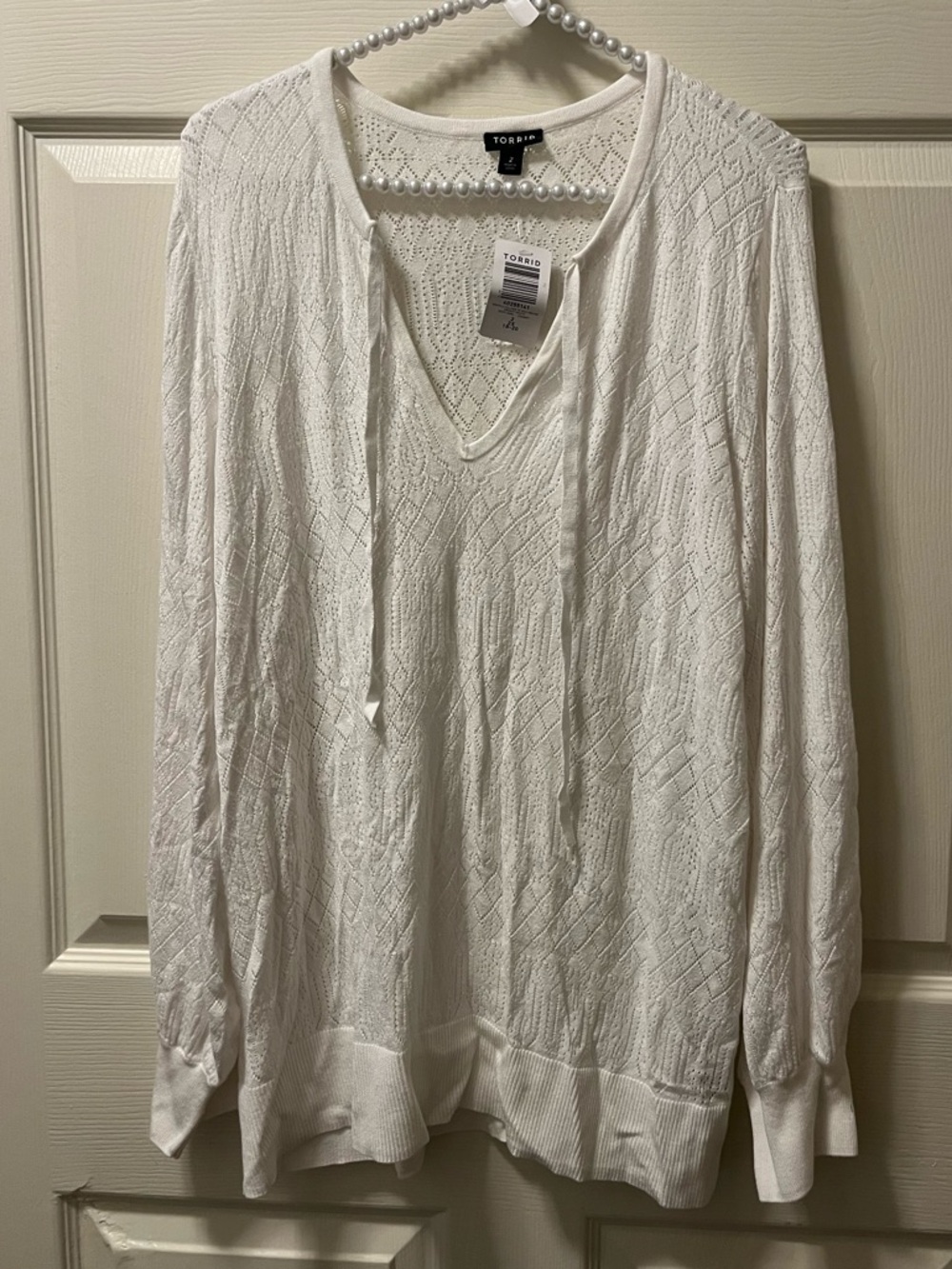Torrid Plus Size White Open Knit V-Neck Tie‎ Pullover Size 2X. Beach Resortwear